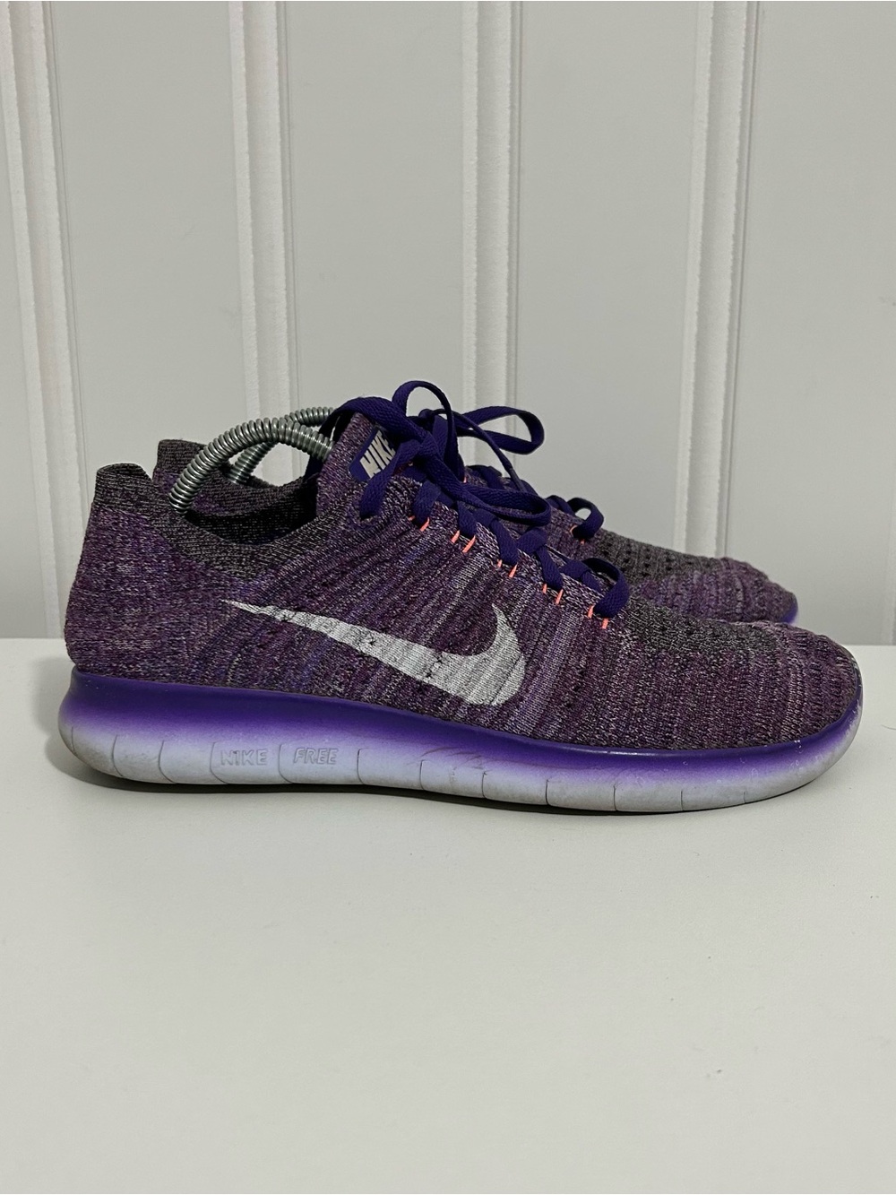Nike free rn flyknit Purple and White Low-Top Sneakers
